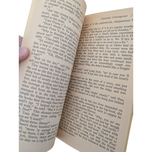 Vintage Paperback Book Captains Courageous Rudyard Kipling Unabridged Classic - Picture 4 of 4